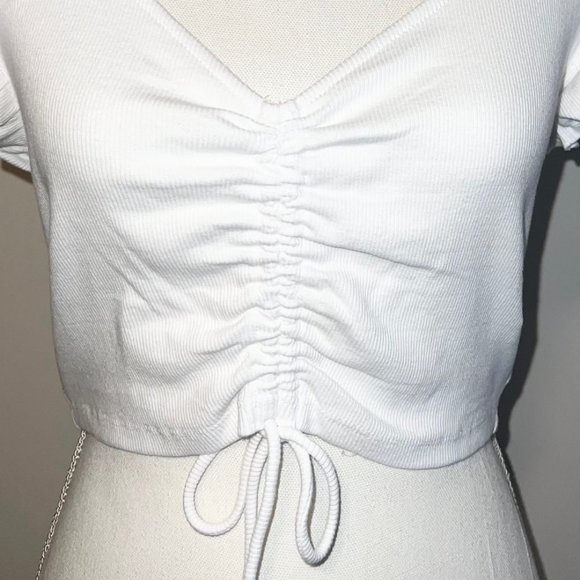 Zara Women's Crop Top White Ruched Drawstring Front Flutter Sleeve Sz L - Picture 3 of 5